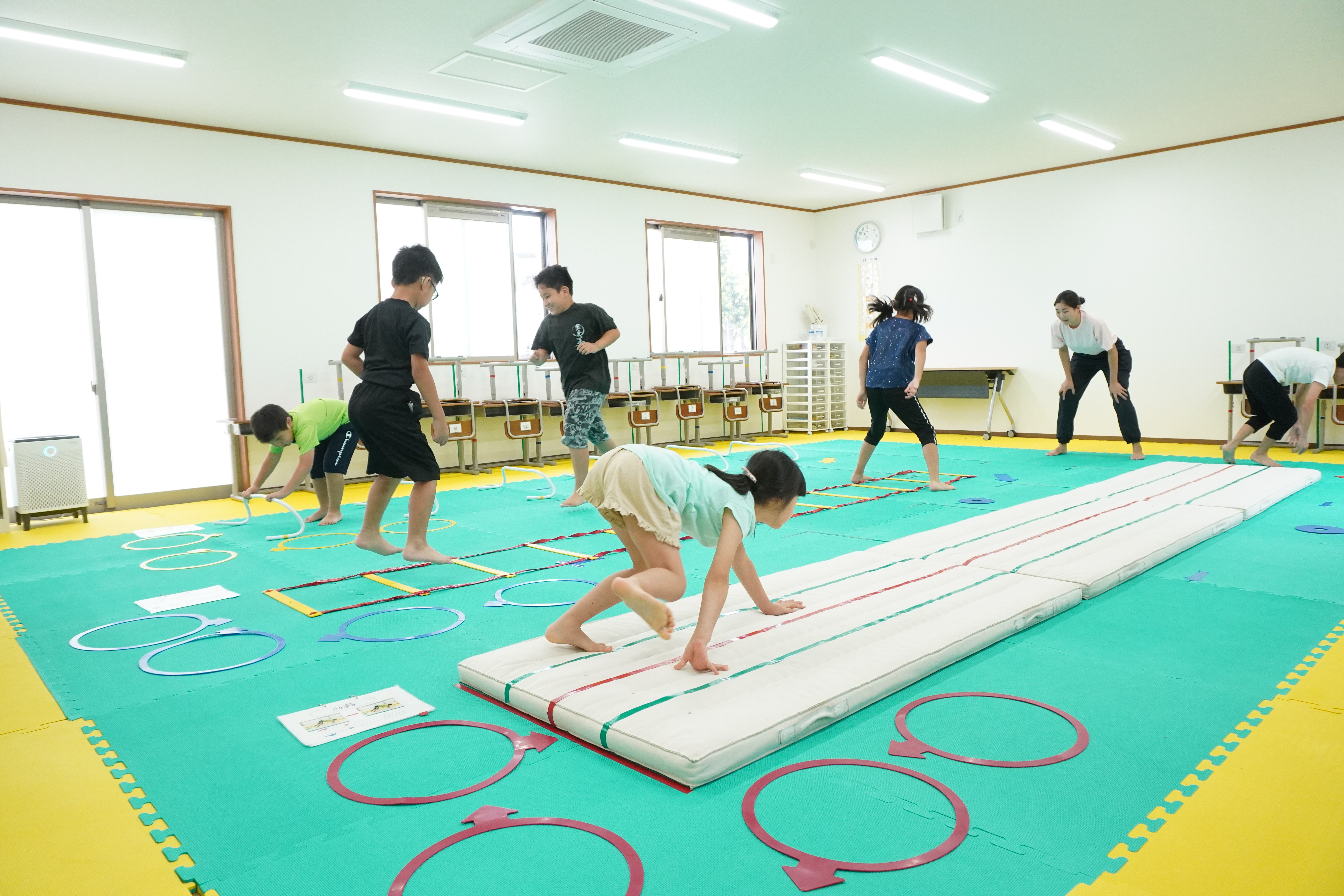 13時30分から運動学習特化型放課後デイの保育士パート【うめっこスポーツ】1942